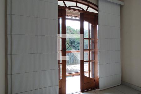 Casa à venda com 380m², 4 quartos e 2 vagasSala 2