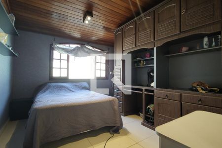 Casa à venda com 380m², 4 quartos e 2 vagasQuarto 2 - Armários