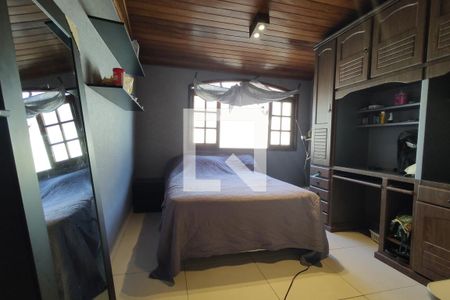 Casa à venda com 380m², 4 quartos e 2 vagasQuarto 2 - Armários