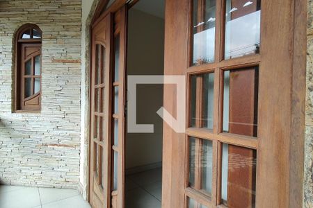 Casa à venda com 380m², 4 quartos e 2 vagasVaranda 