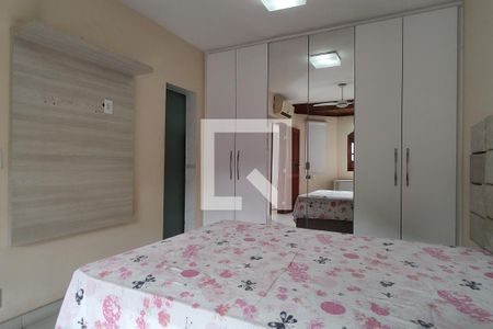 Casa à venda com 380m², 4 quartos e 2 vagasQuarto 4 - Armários