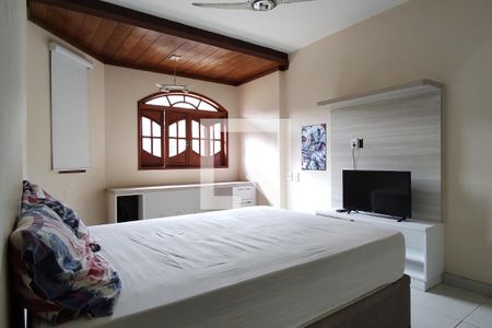 Casa à venda com 380m², 4 quartos e 2 vagasQuarto 3 - Armários