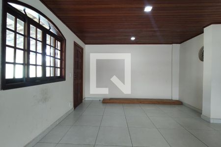 Casa à venda com 380m², 4 quartos e 2 vagasSala 3