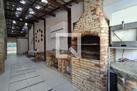 Casa à venda com 380m², 4 quartos e 2 vagasChurrasqueira