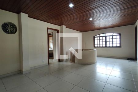 Casa à venda com 380m², 4 quartos e 2 vagasSala 3