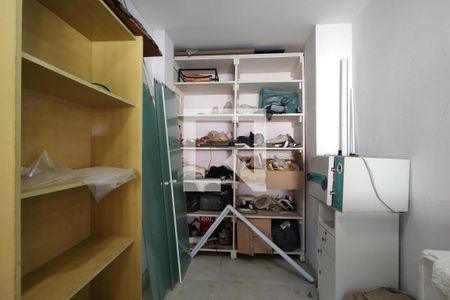 Casa à venda com 380m², 4 quartos e 2 vagasQuarto de Serviço