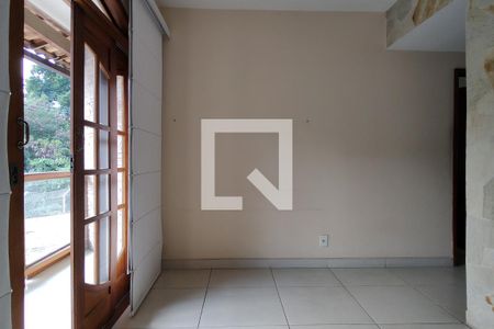 Casa à venda com 380m², 4 quartos e 2 vagasSala 2