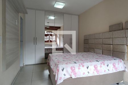 Casa à venda com 380m², 4 quartos e 2 vagasQuarto 4 - Armários