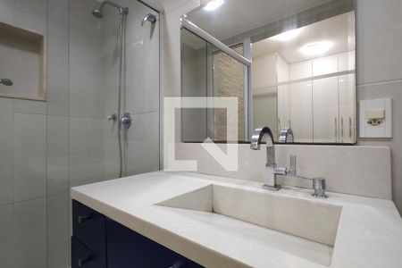 Casa à venda com 380m², 4 quartos e 2 vagasBanheiro da Suíte 1