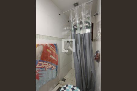 Casa à venda com 380m², 4 quartos e 2 vagasBanheiro da Suíte 