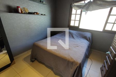 Casa à venda com 380m², 4 quartos e 2 vagasQuarto 2 - Armários