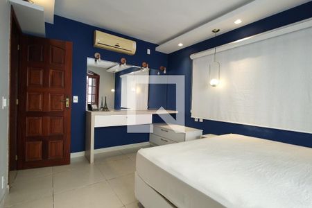 Casa à venda com 380m², 4 quartos e 2 vagasQuarto 1 - Suíte 