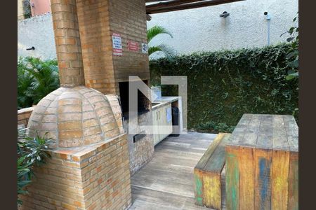 Apartamento à venda com 138m², 3 quartos e 1 vaga Apartamento à venda com 138m², 3 quartos e 1 vagaÁrea comum - Churrasqueira