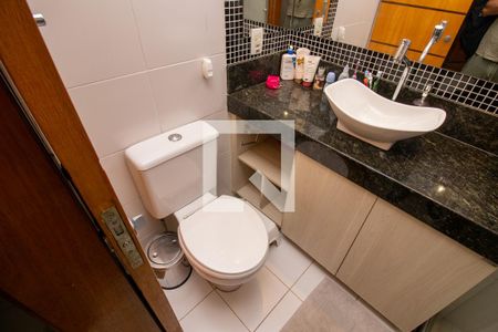 Apartamento à venda com 138m², 3 quartos e 1 vaga Apartamento à venda com 138m², 3 quartos e 1 vagaBanheiro social