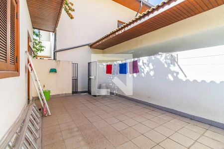 Casa à venda com 420m², 4 quartos e 5 vagas Casa à venda com 420m², 4 quartos e 5 vagasÁrea de Serviço