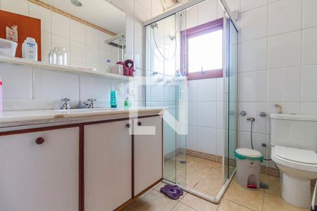 Casa à venda com 420m², 4 quartos e 5 vagas Casa à venda com 420m², 4 quartos e 5 vagasBanheiro da Suíte 3