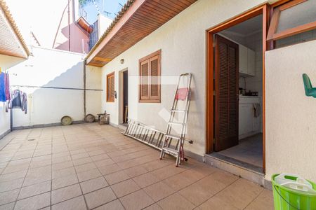 Casa à venda com 420m², 4 quartos e 5 vagas Casa à venda com 420m², 4 quartos e 5 vagasÁrea de Serviço