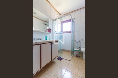 Casa à venda com 420m², 4 quartos e 5 vagas Casa à venda com 420m², 4 quartos e 5 vagasBanheiro da Suíte 3