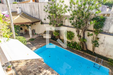 Casa à venda com 420m², 4 quartos e 5 vagas Casa à venda com 420m², 4 quartos e 5 vagasVaranda - Suíte 4