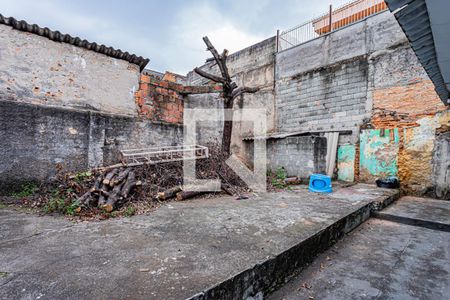 Casa à venda com 300m², 6 quartos e sem vagaQuintal