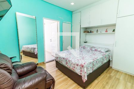 Casa à venda com 120m², 2 quartos e 2 vagasSuíte