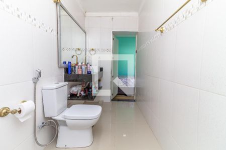 Casa à venda com 120m², 2 quartos e 2 vagasBanheiro da Suíte