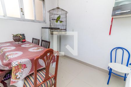Casa à venda com 120m², 2 quartos e 2 vagasLavanderia