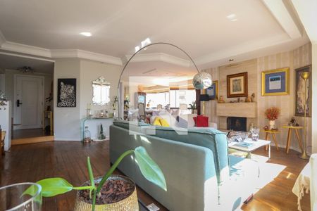 Apartamento para alugar com 240m², 4 quartos e 4 vagas Apartamento para alugar com 240m², 4 quartos e 4 vagasSala