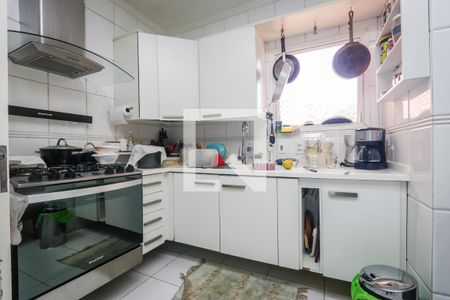 Apartamento para alugar com 240m², 4 quartos e 4 vagas Apartamento para alugar com 240m², 4 quartos e 4 vagasCozinha