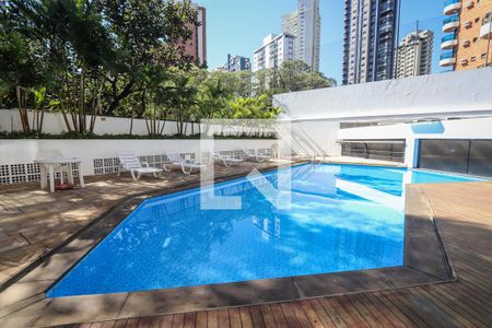 Apartamento para alugar com 240m², 4 quartos e 4 vagas Apartamento para alugar com 240m², 4 quartos e 4 vagasÁrea comum - Piscina