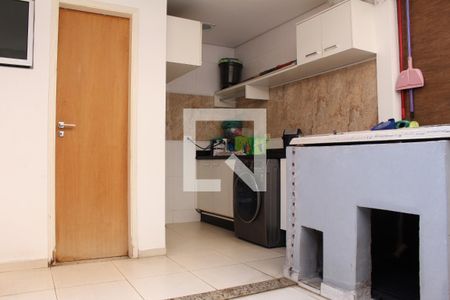 Casa à venda com 150m², 2 quartos e 1 vagaCozinha 