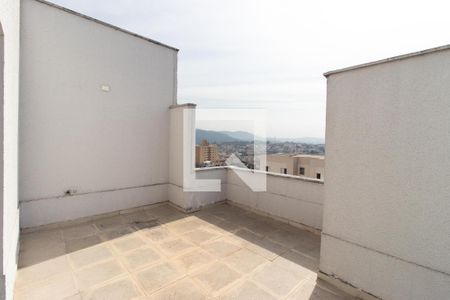 Apartamento à venda com 100m², 2 quartos e 3 vagasCobertura