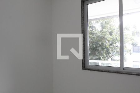 Quarto de apartamento para alugar com 2 quartos, 68m² em Taquara, Rio de Janeiro