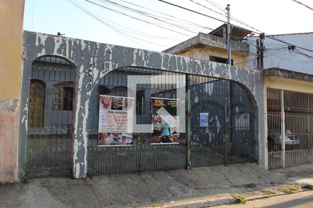 Casa à venda com 150m², 3 quartos e 2 vagasFachada