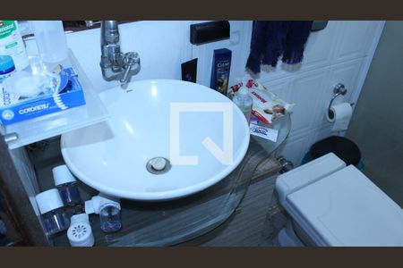 Casa à venda com 150m², 3 quartos e 2 vagasBanheiro