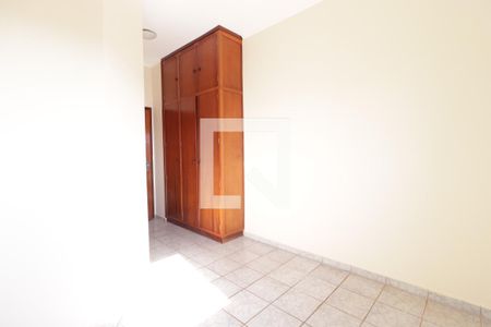 Quarto 1 de apartamento para alugar com 2 quartos, 65m² em Centro, Ribeirão Preto