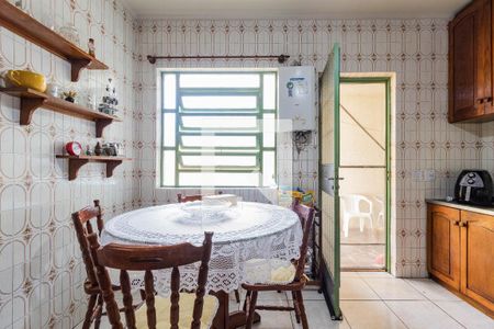 Casa à venda com 250m², 3 quartos e 2 vagasCozinha