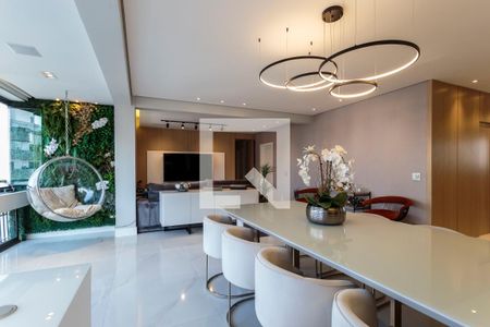 Sala de apartamento à venda com 3 quartos, 160m² em Indianópolis, São Paulo