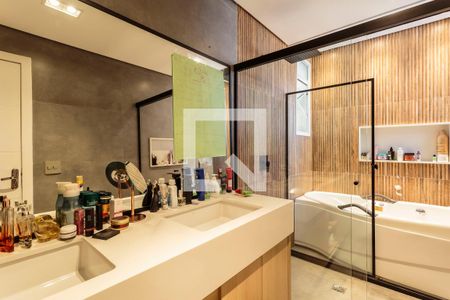 Apartamento à venda com 160m², 3 quartos e 3 vagasBanheiro 2