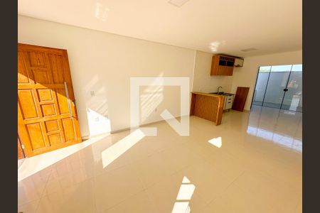 Sala de casa para alugar com 3 quartos, 110m² em São João do Rio Vermelho, Florianópolis