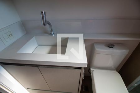 Apartamento para alugar com 66m², 2 quartos e 1 vaga Apartamento para alugar com 66m², 2 quartos e 1 vagaBanheiro da Suíte
