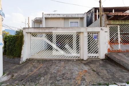 Casa à venda com 250m², 4 quartos e 4 vagasFachada