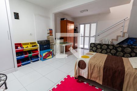 Casa à venda com 250m², 4 quartos e 4 vagasEdícula: Quarto 1