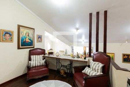 Casa à venda com 250m², 4 quartos e 4 vagasHall