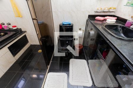 Casa à venda com 250m², 4 quartos e 4 vagasBanheiro 1 - suíte