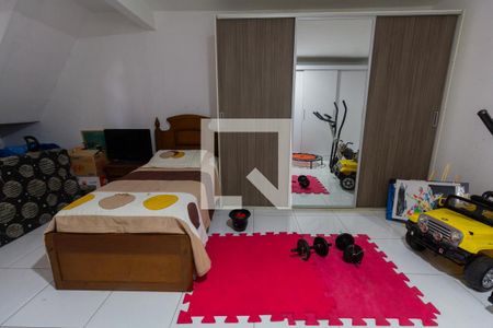 Casa à venda com 250m², 4 quartos e 4 vagasEdícula: Quarto 1