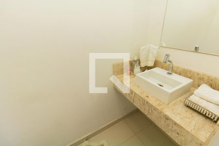 Casa à venda com 250m², 4 quartos e 4 vagasBanheiro 3