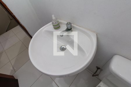 Casa à venda com 250m², 4 quartos e 4 vagasEdícula: Banheiro