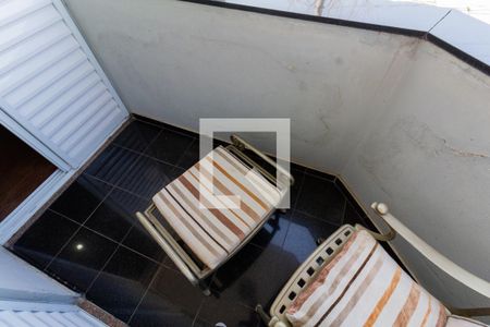 Casa à venda com 250m², 4 quartos e 4 vagasVaranda