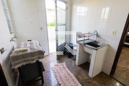 Casa à venda com 250m², 4 quartos e 4 vagasÁrea de Serviço